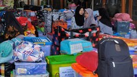 Tampak barang-barang tersebut disusun rapi.