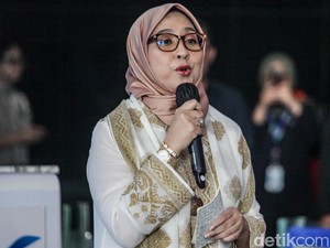 Anita Tanjung ke Lulusan SMA CT Arsa Sukoharjo: Tidak Ada Kesuksesan Instan