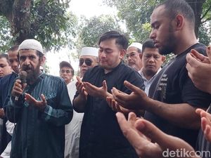 Duka Nassar Antar Kepergian Ayahanda