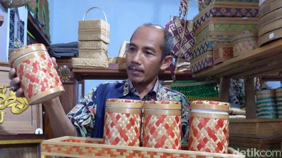 Stoples Bambu Karya Perajin di Tulungagung, Laris Manis Jelang Lebaran