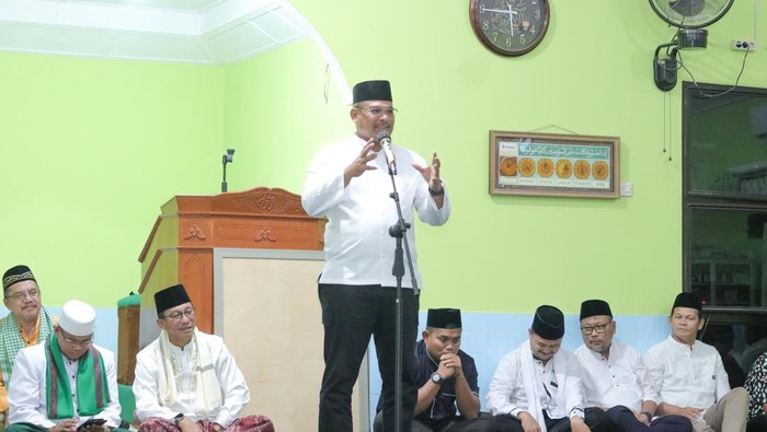 Pj Gubernur Babel Syafrizal saat melakukan kegiatan safari Ramadan di Beltim.