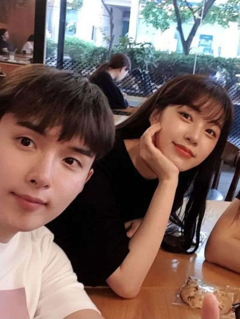 Ryeowook Super Junior dan Ari eks Tahiti