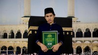 Ahmad (15) salah satu santri yang mondok di pesantren ini mengaku sudah 7 tahun menimba ilmu disini. Ia pun telah berhasil menghafal 5 Juz Al Quran. Mereka juga senang karena bisa mendapatkan keterampilan lain.