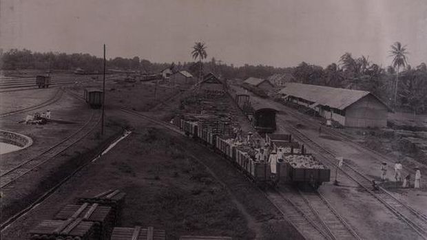 Stasiun Cirebon tempo dulu