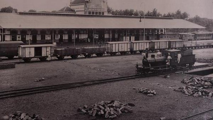 Stasiun Cirebon tempo dulu