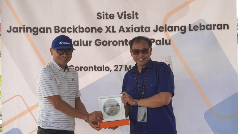 Keberadaan jaringan backbone serat optik (fiber optic) Gorontalo–Palu sepanjang 1.150 km guna memperkuat infrastruktur jaringan di Sulawesi.