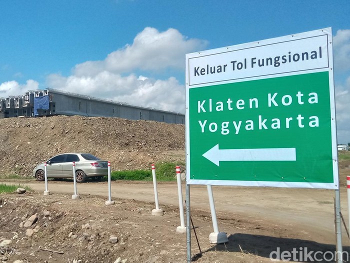 Exit tol Jogja-Solo di Karangnongko-Kebonarum, Klaten, Sabtu (30/32024).