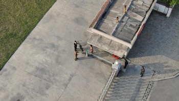 Foto-foto itu ia unggah ke Reddit di mana saat ini postingannya memiliki lebih dari 140 ribu upvote dan lebih dari enam ribu komentar. Foto: Reddit/XiaoHao2