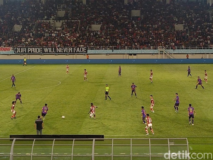 Laga Persis Solo vs RANS Nusantara dalam lanjutan Liga 1 pekan ke-30 di Stadion Manahan Solo, Sabtu (30/3/2024) malam.