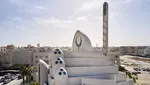 Wujud Masjid yang Atapnya Dibuat Seperti Berputar