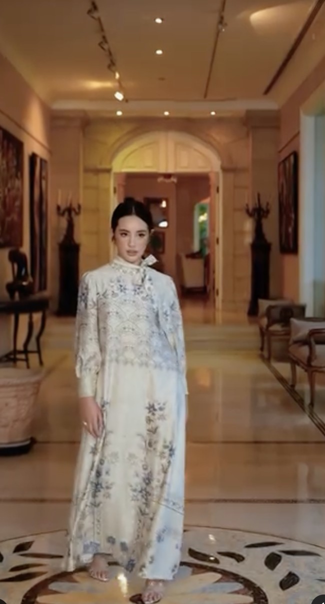 Like mother, like daughter. Ungkapan tersebut sepertinya cocok untuk Mikhayla Bakrie, anak pertama Nia Ramadhani dan Ardie Bakrie. (Foto: Instagram/@ramadhaniabakrie)