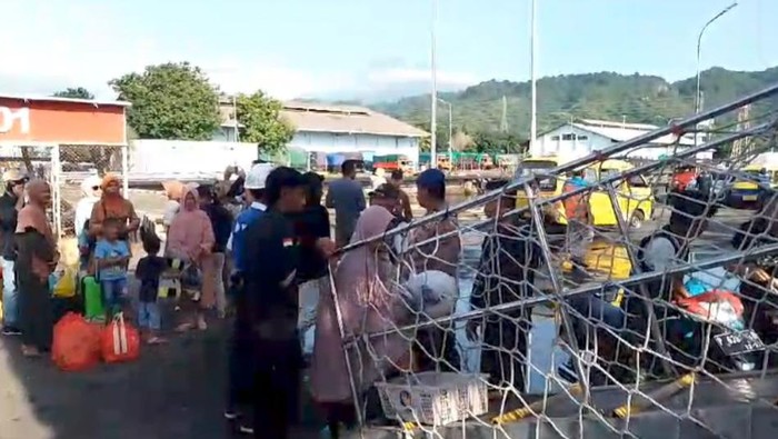 Mudik pelabuhan Tanjung Wangi Banyuwangi