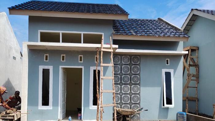 Tampilan depan rumah di Paradise Moms