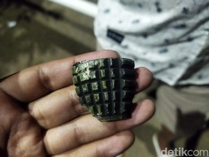 Pecahan Diduga Granat Ditemukan di Sekitar TKP Ledakan Gudang Munisi