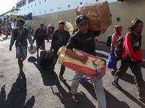 Pelabuhan Tanjung Perak Surabaya Mulai Dipadati Penumpang