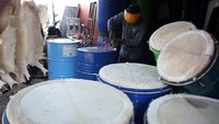 Beduk dijual dengan harga Rp450 ribu untuk ukuran kecil dan Rp850 ribu untuk ukuran besar yang dipasarkan ke sejumlah kota seperti Jabodetabek, Riau, Samarinda dan Lampung. 