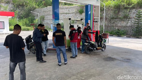 Polisi sidak SPBU di Manggarai Timur.