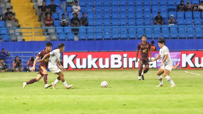 PSM Makassar bermain imbang 1-1 melawan Borneo FC dalam laga Liga 1 di Stadion Batakan.