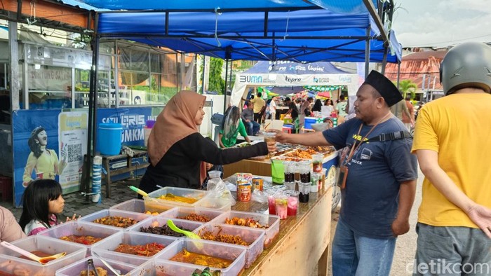 Rekomendasi tempat berburu takjil di Kota Kupang.