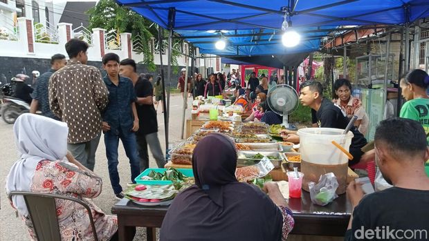 Rekomendasi tempat berburu takjil di Kota Kupang.