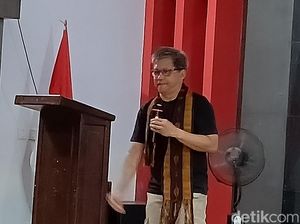 Rocky Gerung Ingin Jadi Jaksa Agung di Kabinet Prabowo