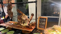Pelanggan juga bisa mencicipi kuliner khas Timur Tengah. Pilihannya mulai dari kebab Turki sampai nasi Biryani. Foto: Detikcom / Atiqa Rana