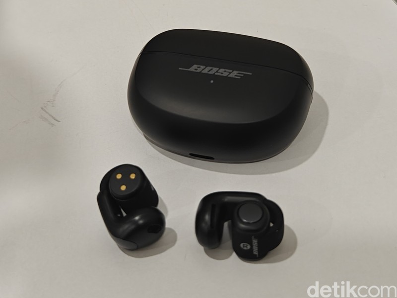 Bose Ultra Open Earbuds