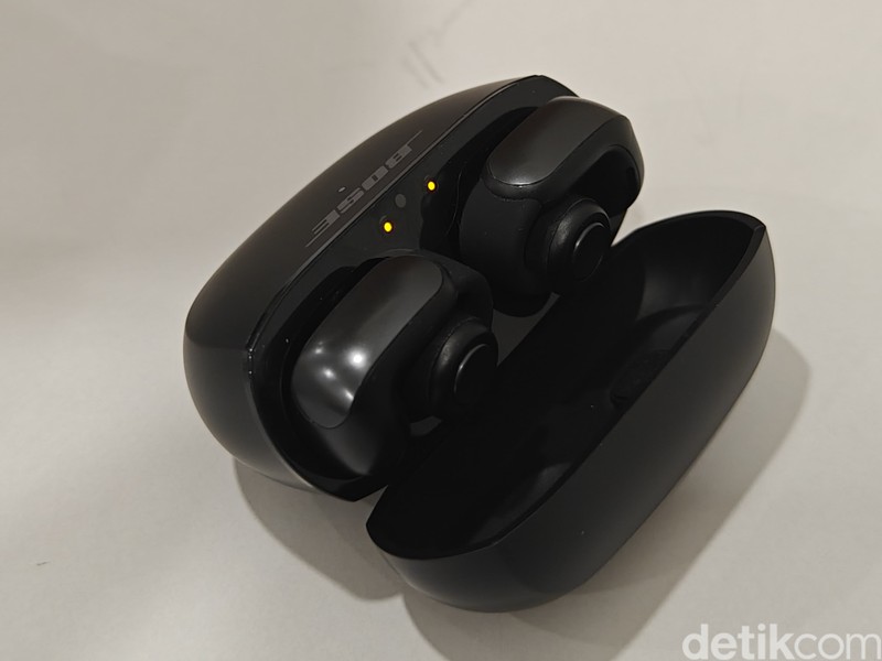 Bose Ultra Open Earbuds