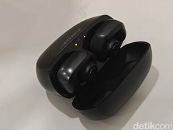 Unboxing Bose Ultra Open Earbuds Berdesain Unik