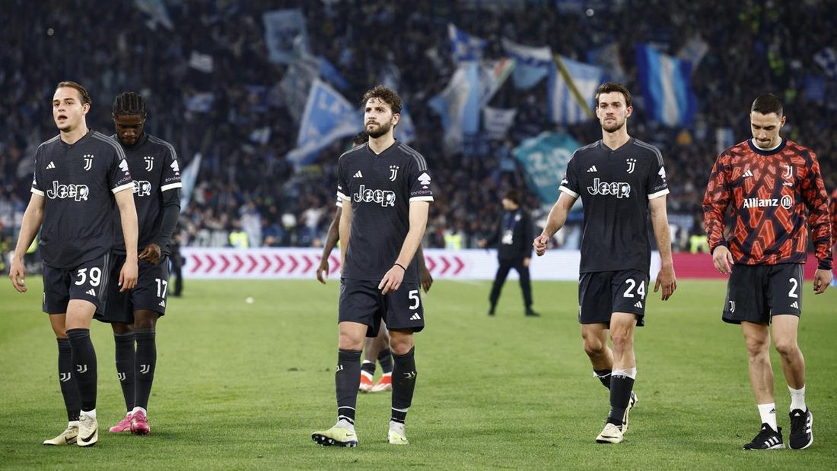 Juventus kalah 0-1 dari Lazio dalam lanjutan Liga Italia (Foto: REUTERS/Guglielmo Mangiapane)