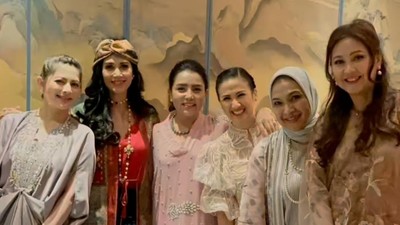 8 Potret Mayangsari Bukber Bareng Geng Sosialita, Dipuji Cantik Berkaftan