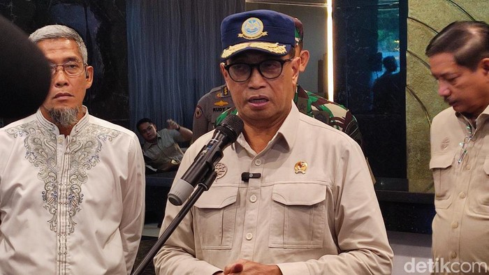 Menhub Budi Karya Sumadi di Mapolda Jateng, Semarang, Minggu (31/3/2024).