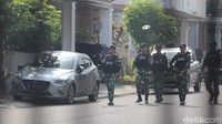 Pangdam Jaya Mayjen TNI Mohamad Hasan mengatakan asap pertama kali ditemukan di gudang nomor 6. Kejadian terjadi pada 18.05 WIB. Api padam pada Minggu (31/3) dini hari.
