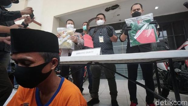 Pembunuhan di Surabaya
