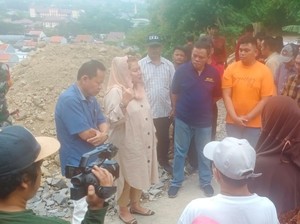 Cek Penanganan Longsor di Sendangmulyo, Walkot Semarang: Ini Harus Detail