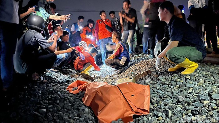 Pengamen Mojokerto tertabrak KA