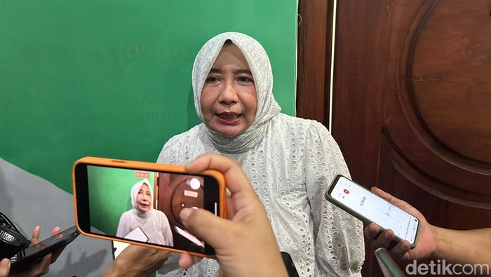 Sekretaris PKB Jatim Anik Maslachah