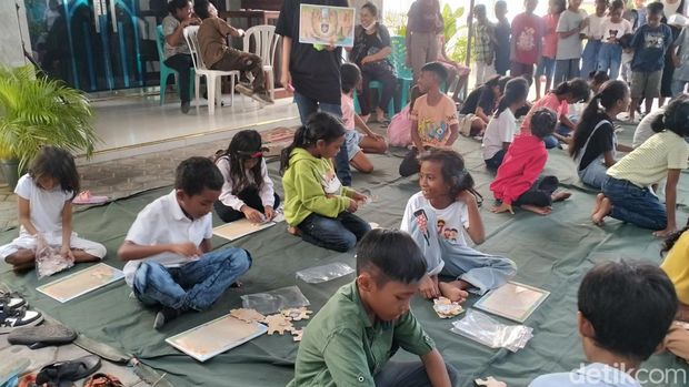 Suasana rangkaian kegiatan lomba dalam rangka Paskah di GMIT Talitakumi, Pasir Panjang, Kupang, Minggu (31/3/2024). (Anastasya Berek/detikBali)