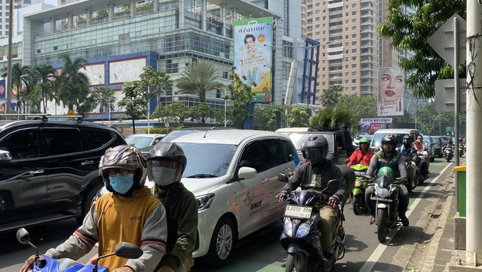 Ada Uji Coba Penutupan U-Turn di Depan Citywalk, Lalin Jl KH Usman Macet