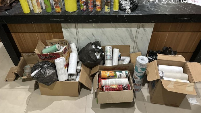 Barang bukti petasan yag disita