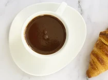 Baru Lagi! Hot Chocolate Disajikan dalam Croissant