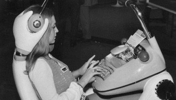 Seorang Wanita Mendemonstrasikan Kursi Mesin Ketik Futuristik Lengkap Dengan Headphone Dan Lampu, Paris, 1972 Foto: Boredpanda