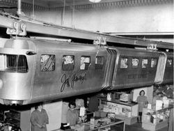 Foto Sejarah Menangkap Momen Mencengangkan