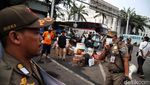 Imbauan Mudik Aman di Terminal Bus Tanjung Priok