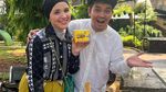 Momen Indra Bekti Makan Bakso dan Sushi Bareng Keluarga