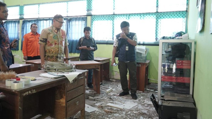 Kadindik Jatim Aries Agung Paewai
