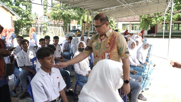Kadindik Jatim Aries Agung Paewai