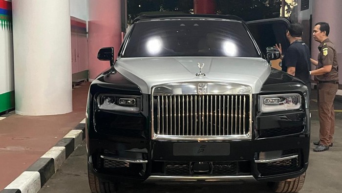 Penyitaan Kendaraan Mewah oleh Jaksa: Rolls-Royce dan MINI Cooper Harvey Moeis Diamakan