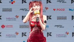 Girlband K-Pop Penuh Pesona di Karpet Merah KCON Hong Kong 2024