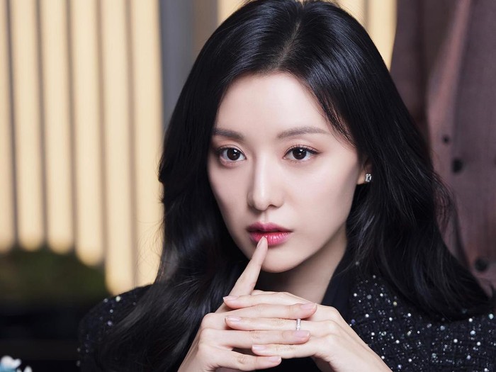 Kim Ji Won pemain drama Korea Queen of Tears